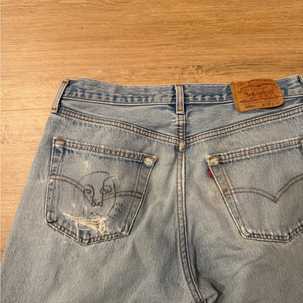 Vintage Levi's Light Blue Distressed Straight Jeans - Picture 4 of 6